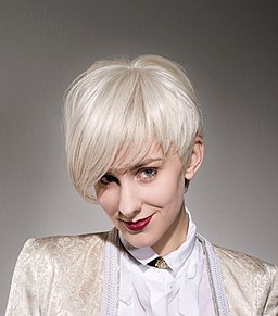 Bild Dieter Nuhr blondiert wie Lisa Eckhart